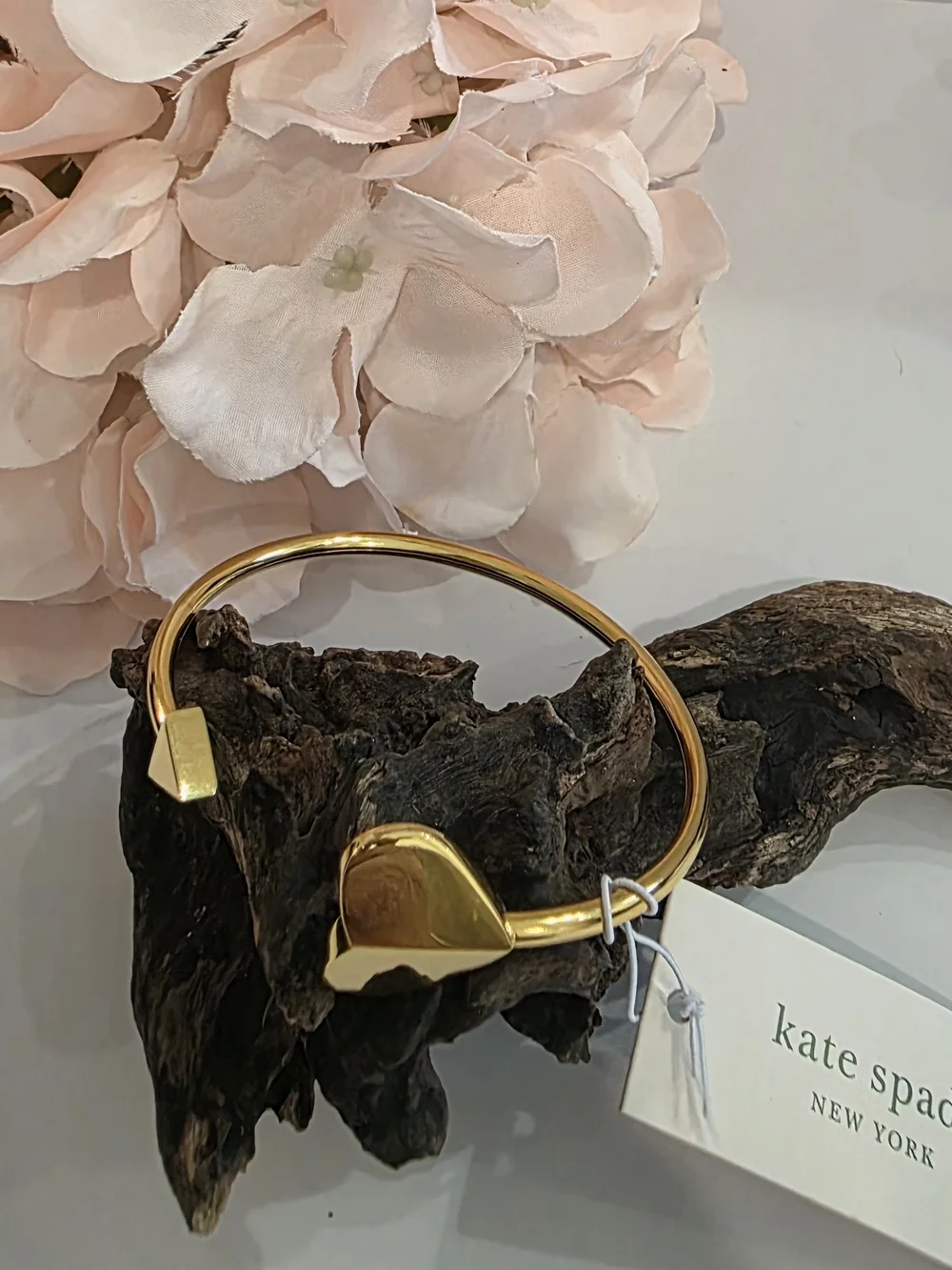 kate spade - Gold Heart Cuff Bracelet